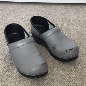Dansko Professional Box Leather Grey Clogs, Size 39